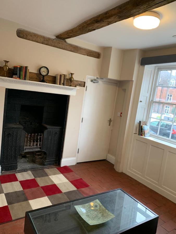 Studio Double. Own Bathroom, Shared Kitchen Bewdley Exterior foto